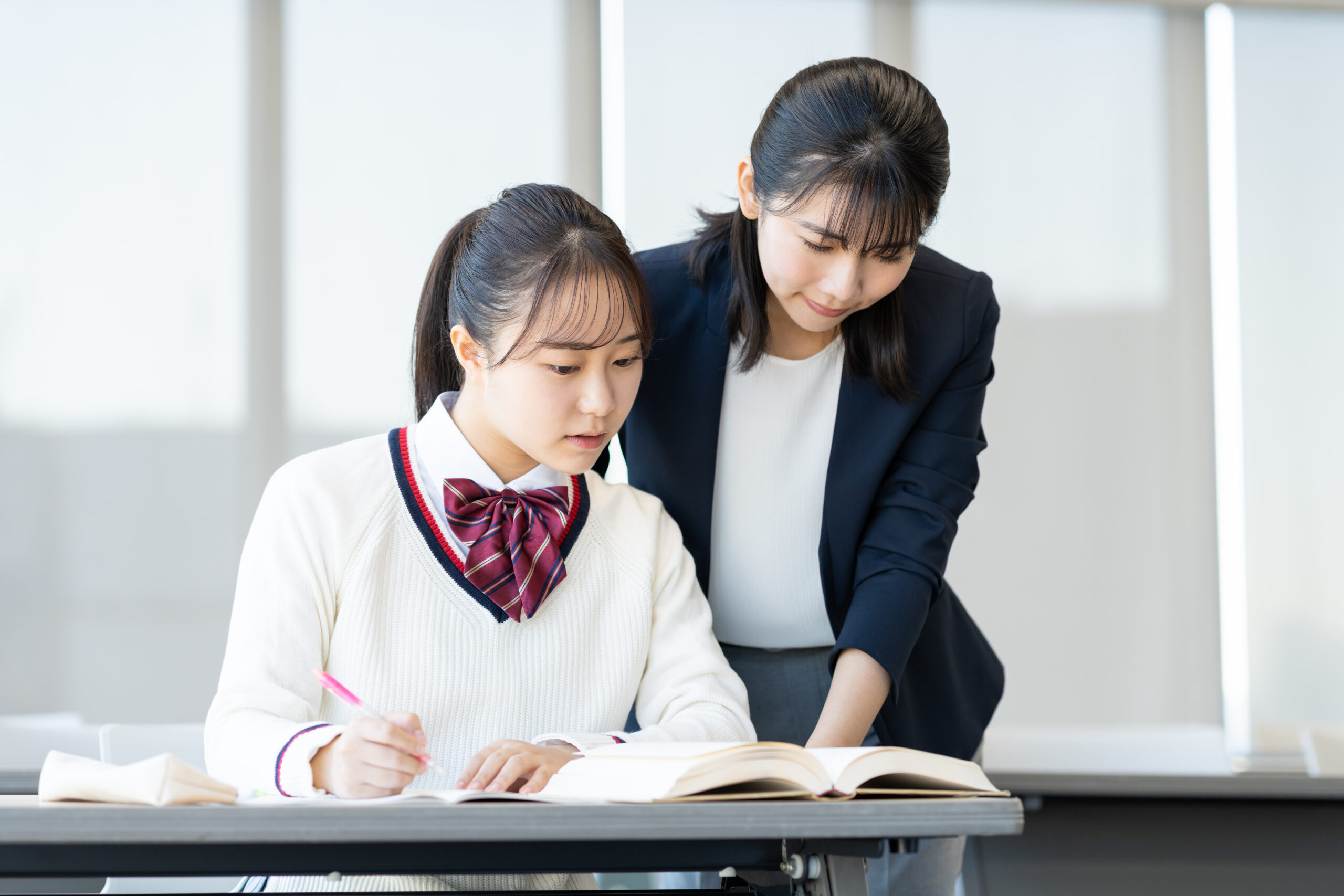 高校生と塾の先生