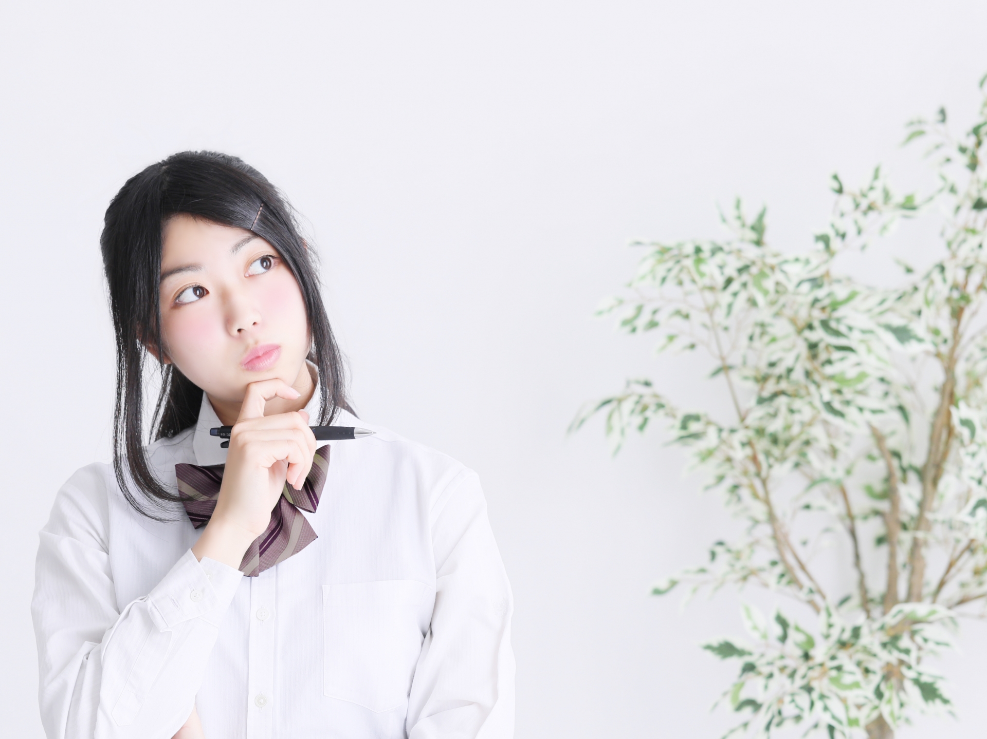 難しい問題を解く学生