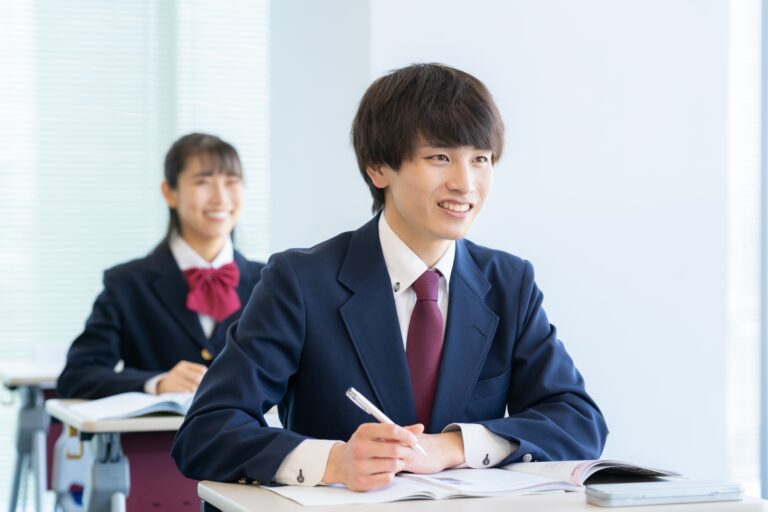 医学部受験と部活は両立できる？続けるメリットやデメリット、効率のよい勉強のコツも解説