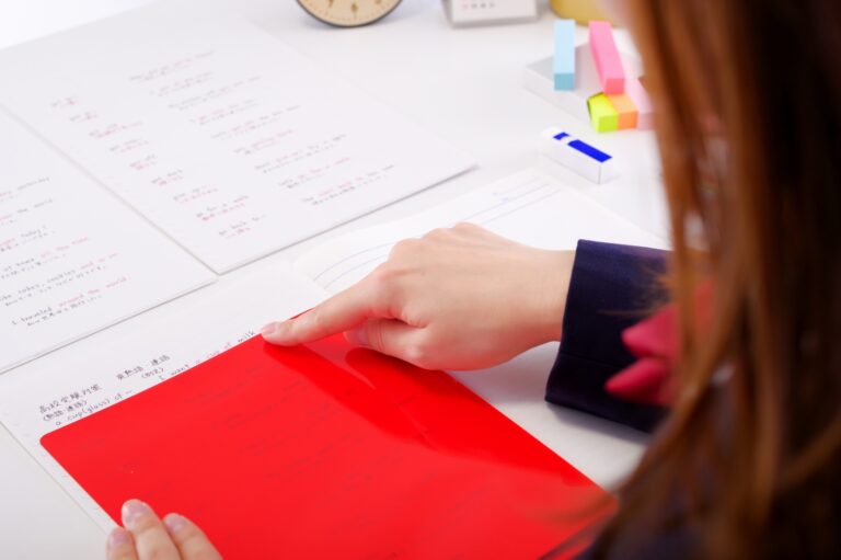 大学受験に役立つ暗記法は？暗記が必要な教科と項目、効率的に暗記するコツを解説