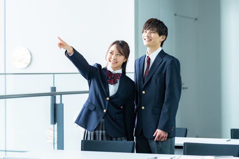 共通テスト「情報I」2025年度の傾向と対策や解答を紹介