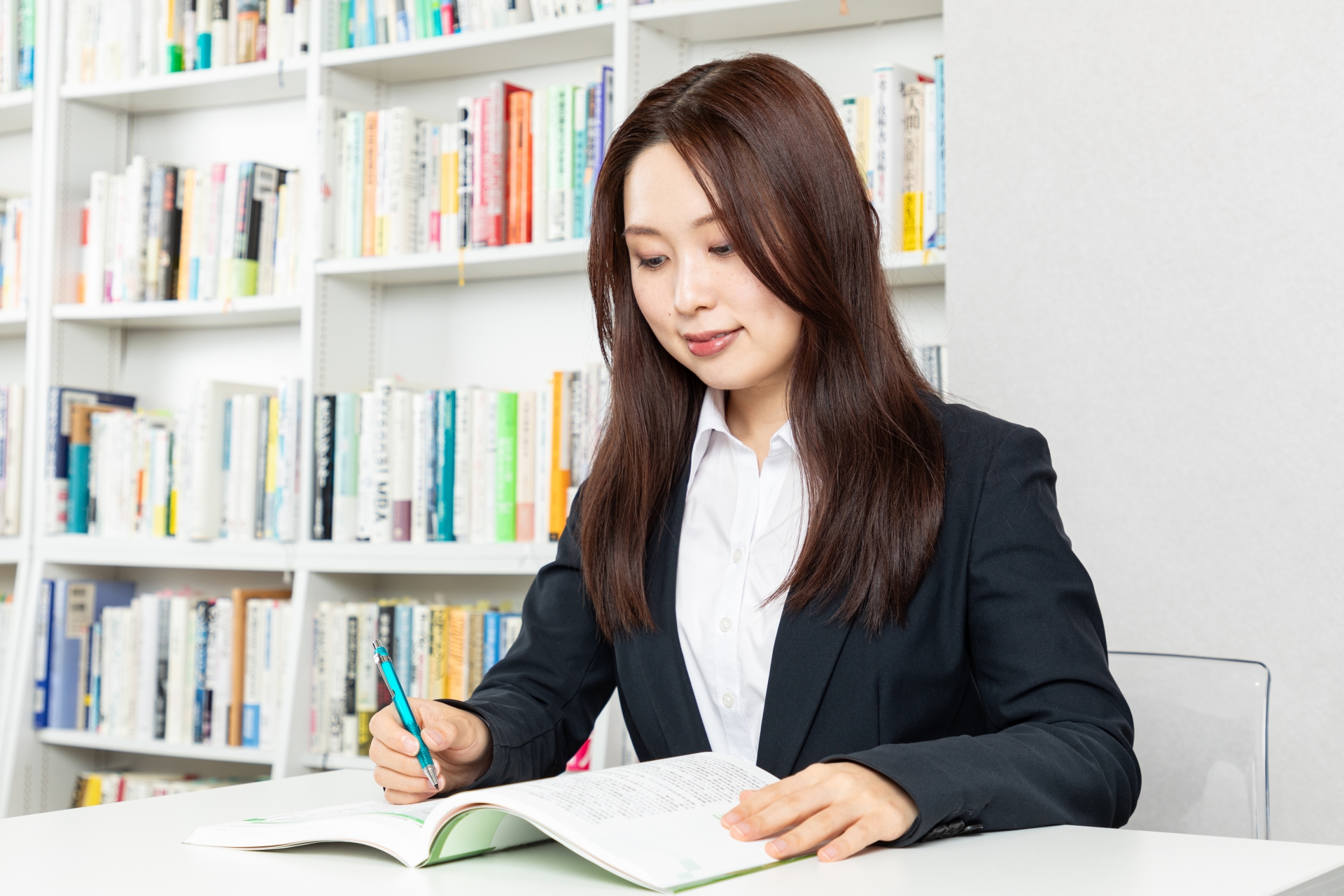 本棚と勉強