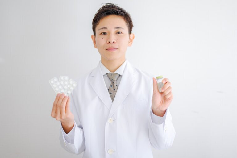 薬学部と医学部の違いは？学習内容やそれぞれの学部進学に向いている人も解説