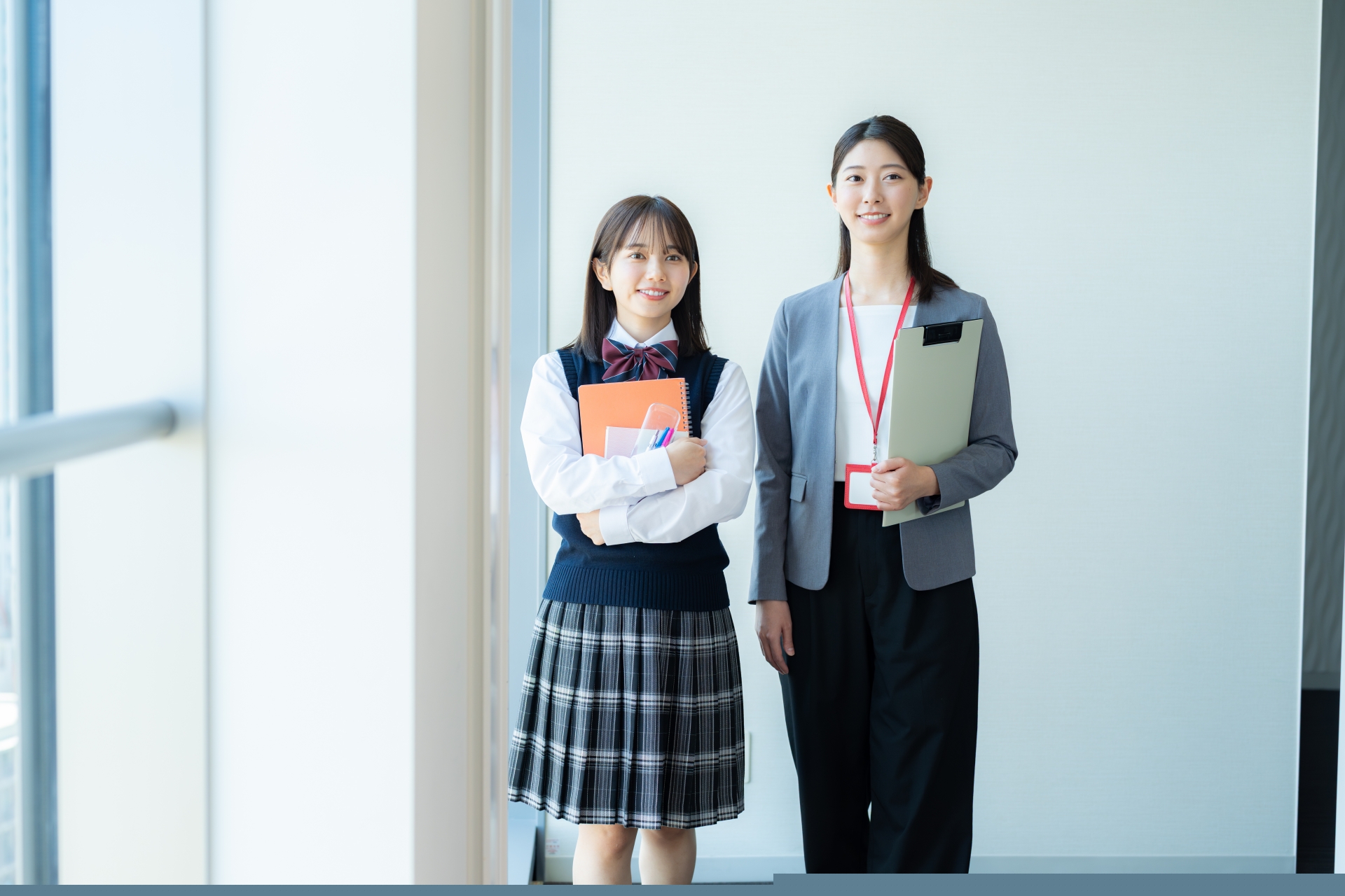 大人と子供の女性