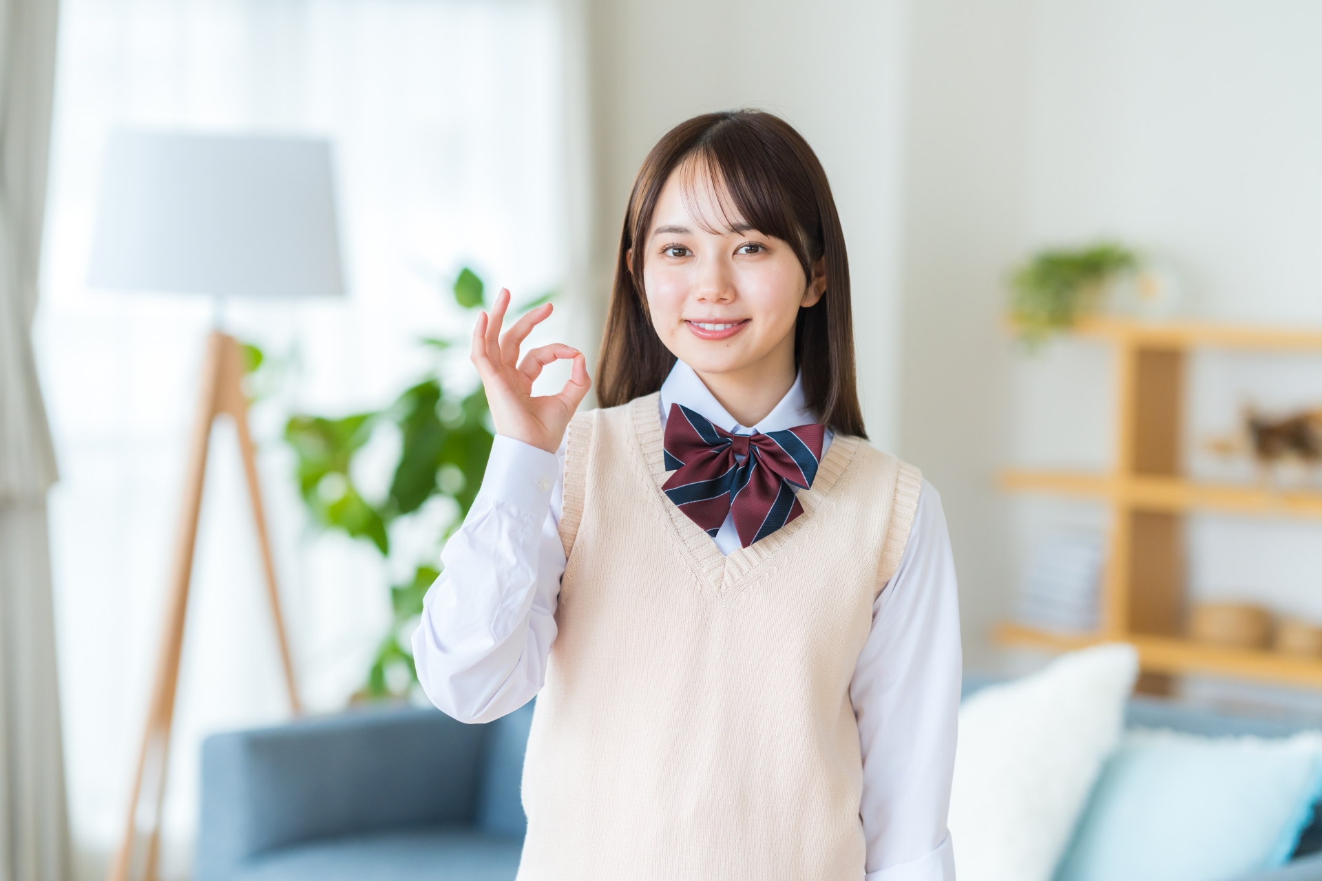 リビングの女子高生